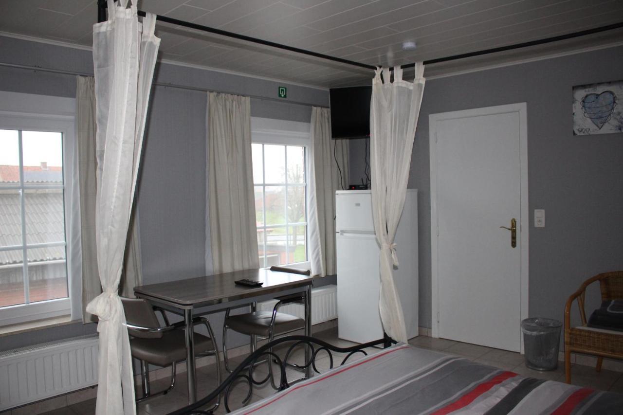 Breeden Steeger Hoeve Lichtervelde ภายนอก รูปภาพ