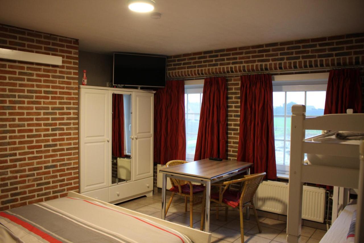 Breeden Steeger Hoeve Lichtervelde ภายนอก รูปภาพ